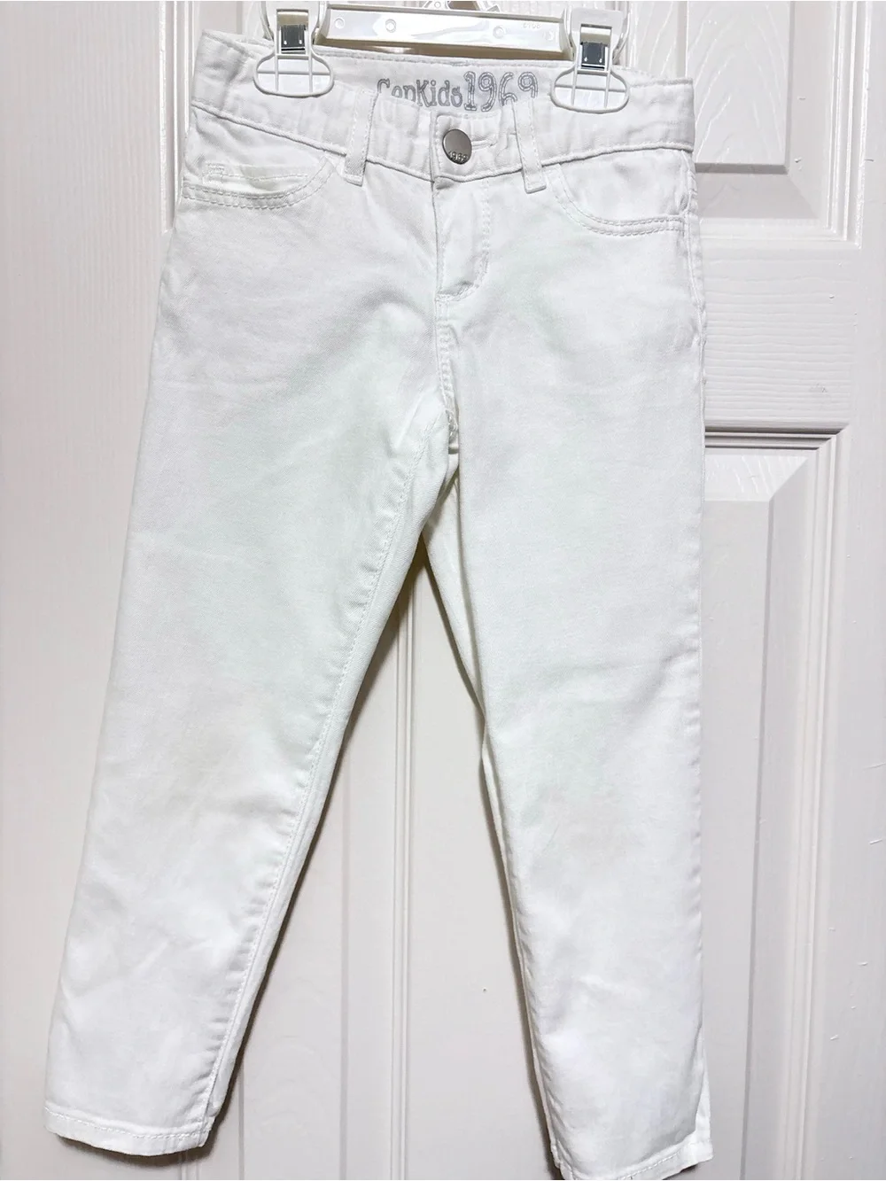 Pre-owned GAP Kids 1969 White Denim Jeans, Regular/Size: 6